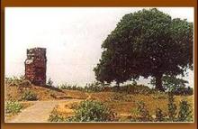 Main Road to Gada Kujanga Temple